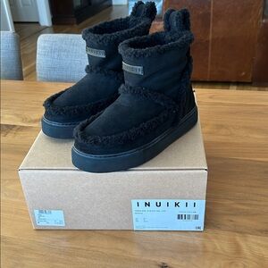 Inuikii Black Fur-Trimmed Boots